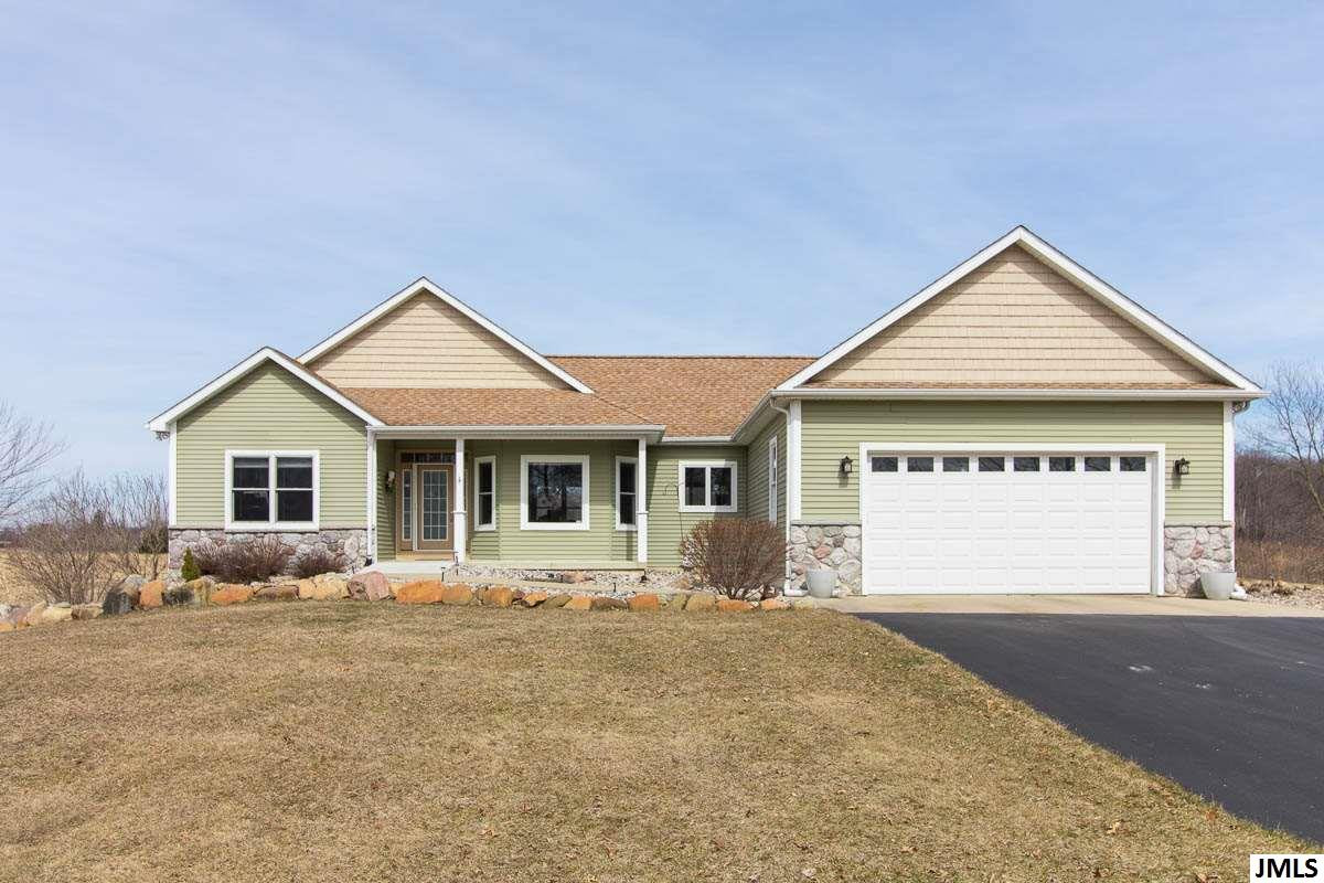 5508 Green Road Stockbridge, MI 49285 - Photo 1 of 34 Photo 1