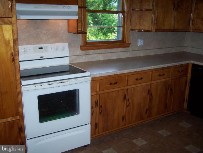 4215 Main Street Rohrersville, MD 21779 - Photo 22 of 25 Kitchen