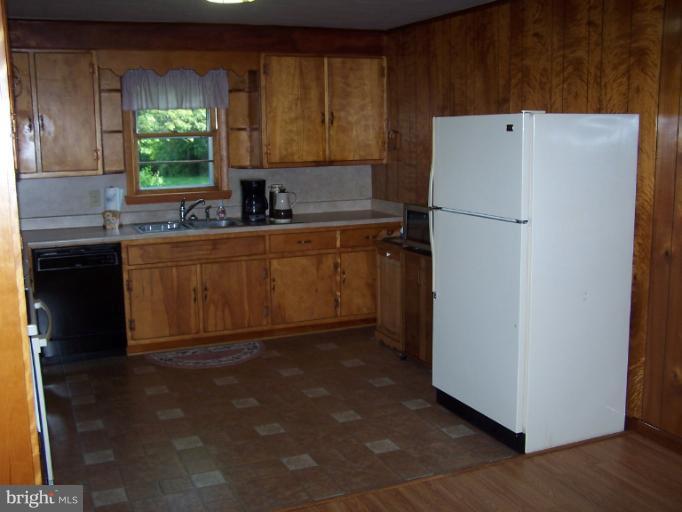 4215 Main Street Rohrersville, MD 21779 - Photo 25 of 25 Kitchen