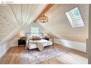 67930 East Stage Stop Road Welches, OR 97067 - Photo 33 of 43 a living room with furniture and a wooden floor