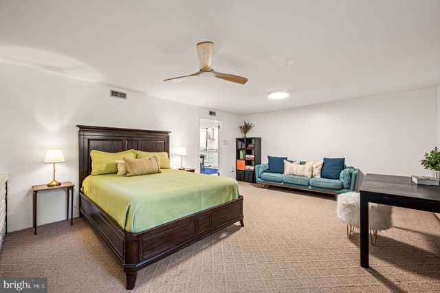 $790,000 | 5 Buttonwood Way, Rose Valley, PA 19063