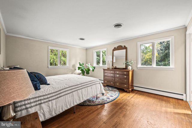 $790,000 | 5 Buttonwood Way, Rose Valley, PA 19063