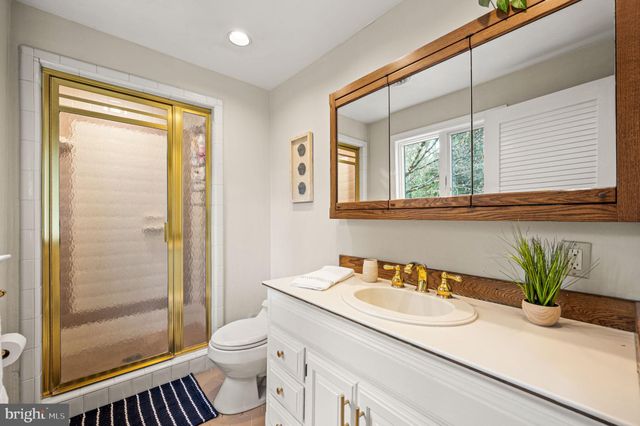 $790,000 | 5 Buttonwood Way, Rose Valley, PA 19063