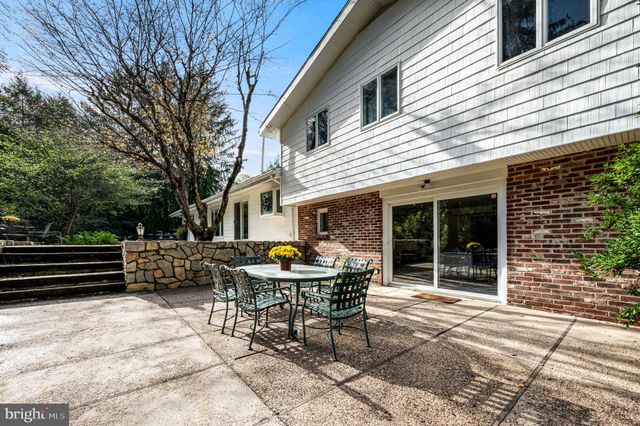 $790,000 | 5 Buttonwood Way, Rose Valley, PA 19063