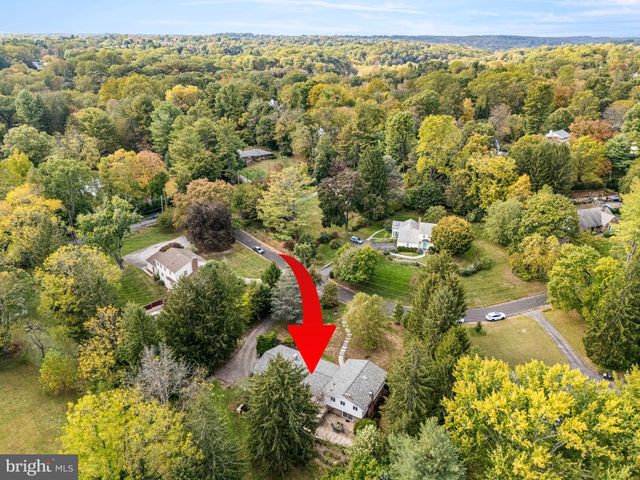 $790,000 | 5 Buttonwood Way, Rose Valley, PA 19063