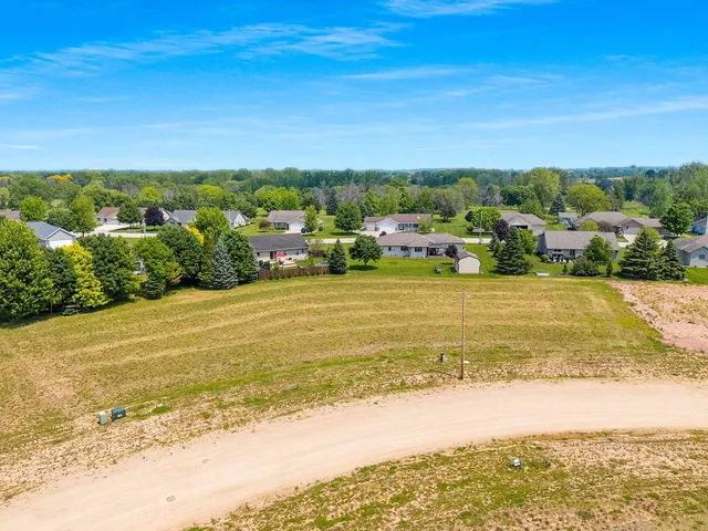 $55,000 | 528 Rustic Ridge Drive, Unit 9, Brillion, WI 54110