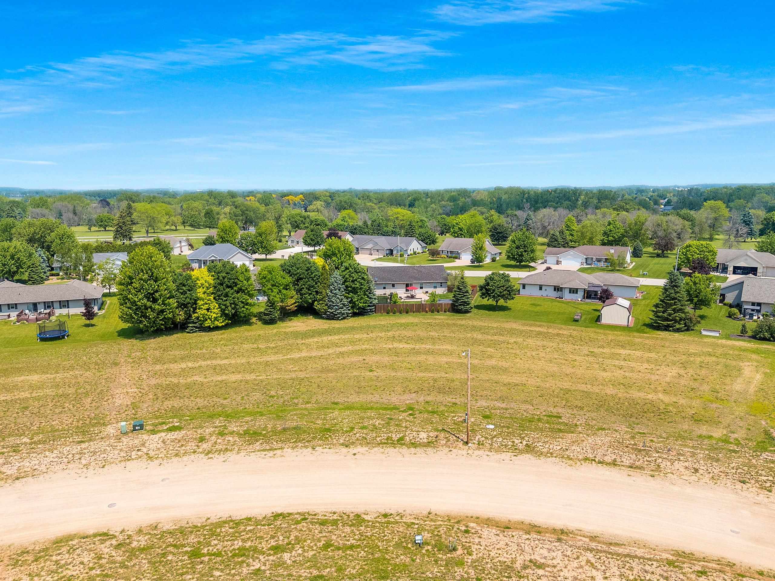 528 Rustic Ridge Drive, Unit 9 Brillion, WI 54110 - Photo 4 of 10