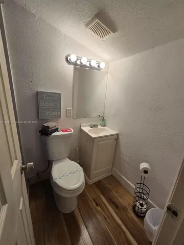 $1,595 | 7638 North Miami Avenue, Unit 8, Miami, FL 33150