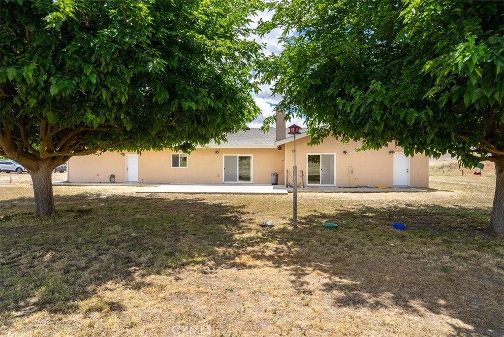 76846 Ranchita Canyon Road San Miguel, CA 93451 - Photo 50 of 51 a front view of a house with a yard