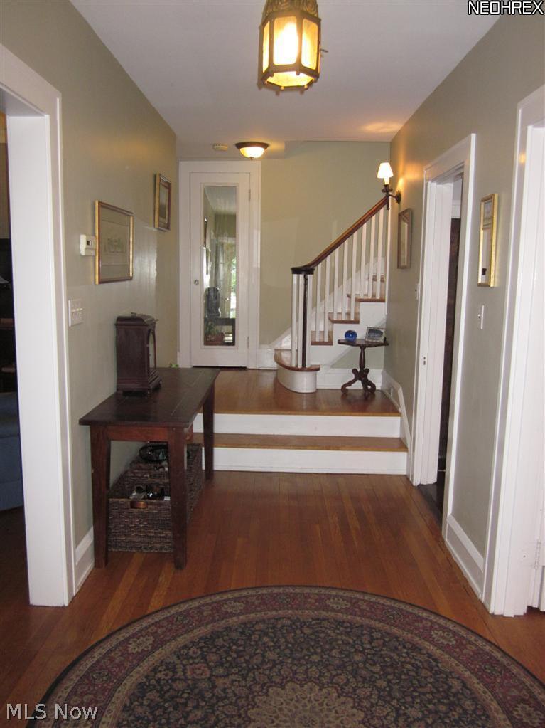 3289 Chalfant Road Cleveland, OH 44120 - Photo 4 of 25