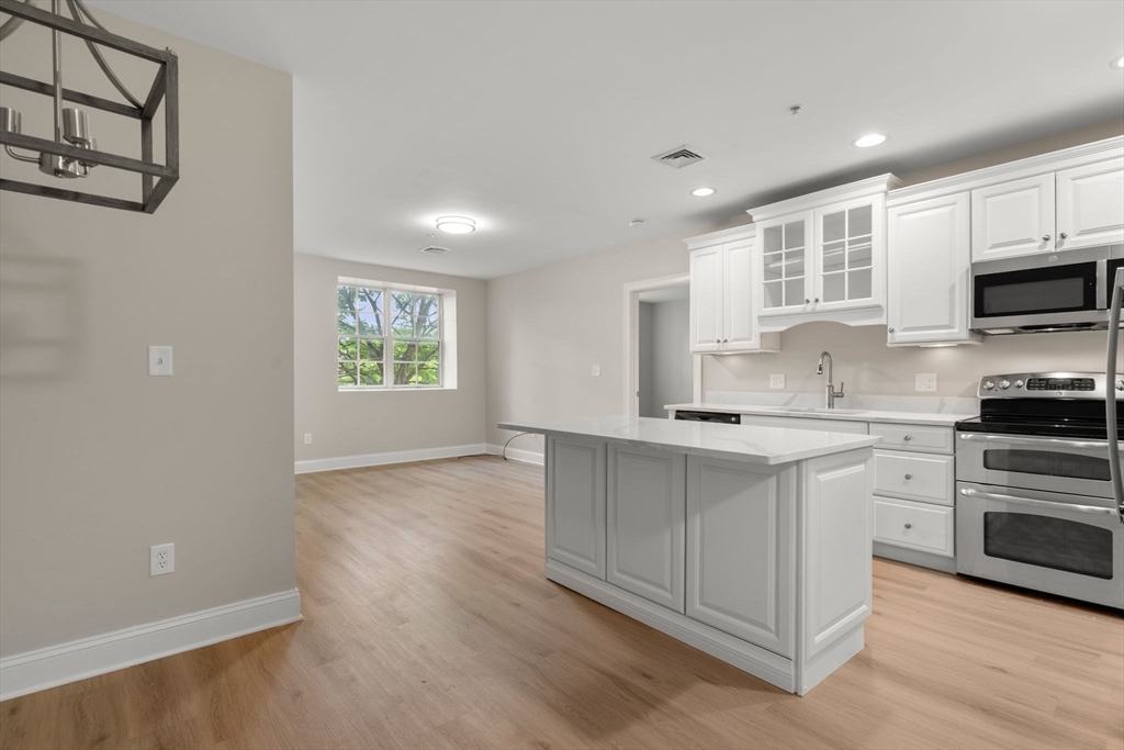 89 Lewis Bay Road, Unit 202 Barnstable, MA 02601 - Photo 7 of 39