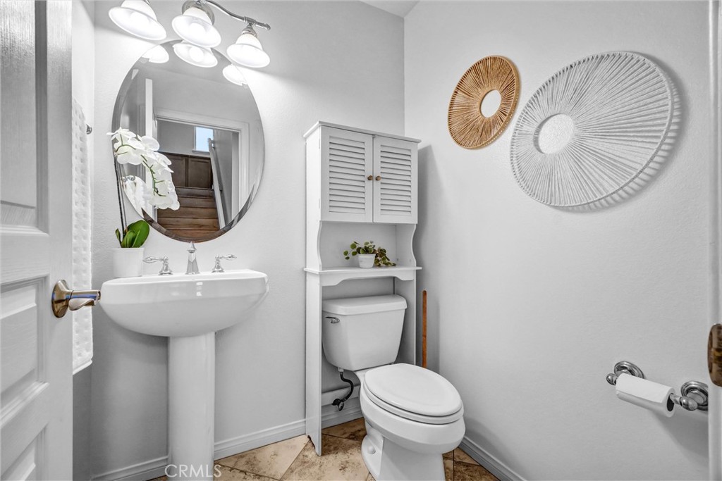 12 Shellprint Court Newport Beach, CA 92663 - Photo 11 of 42 Main Floor Powder/Guest Bathroom