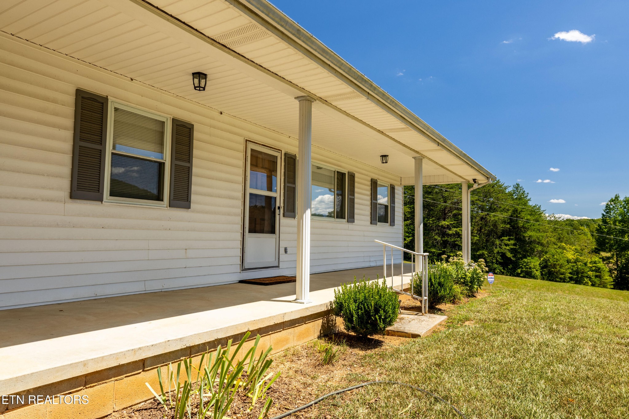 3865 Ballplay Road Tellico Plains, TN 37385 - Photo 15 of 46