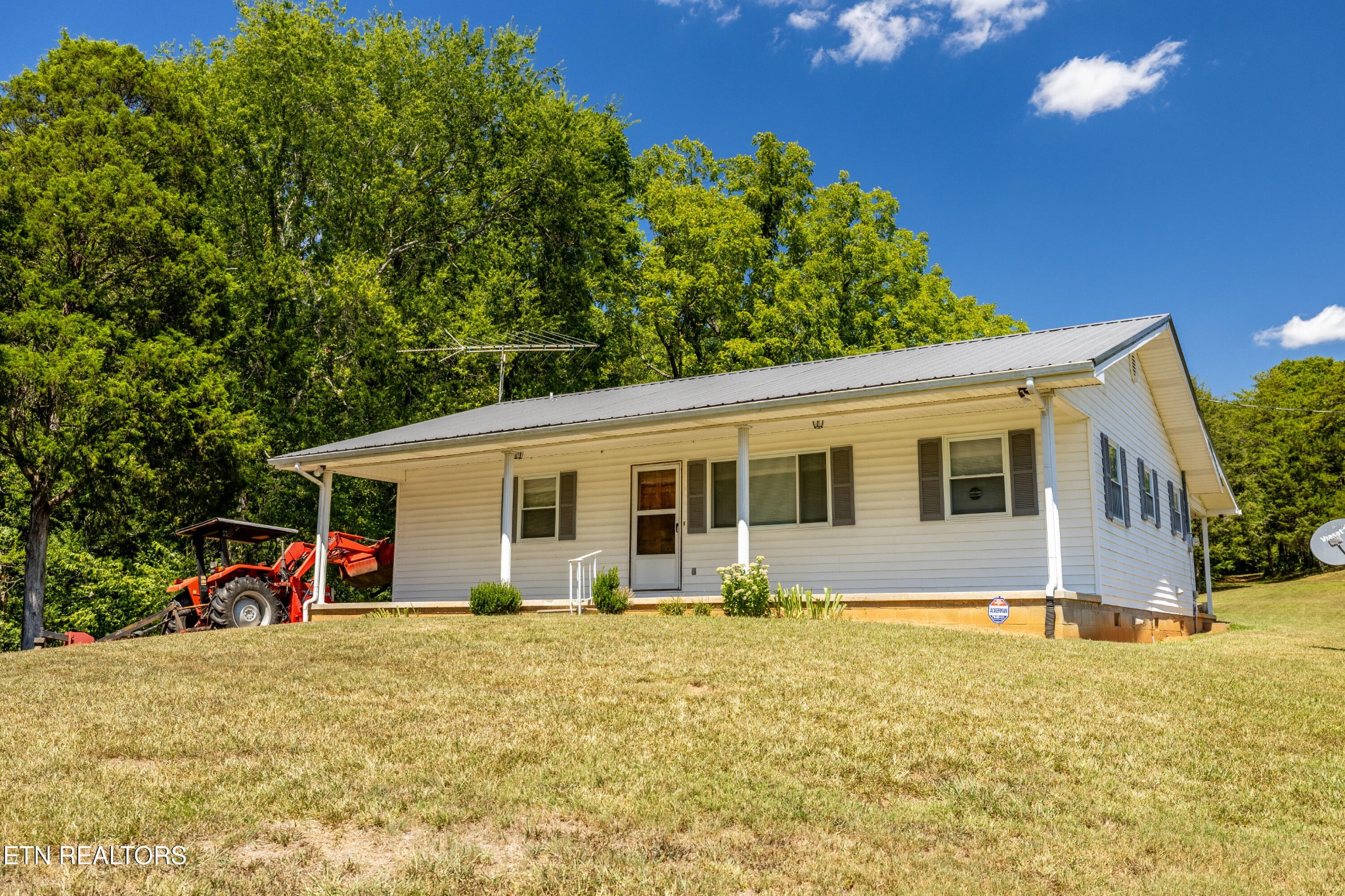 3865 Ballplay Road Tellico Plains, TN 37385 - Photo 3 of 46