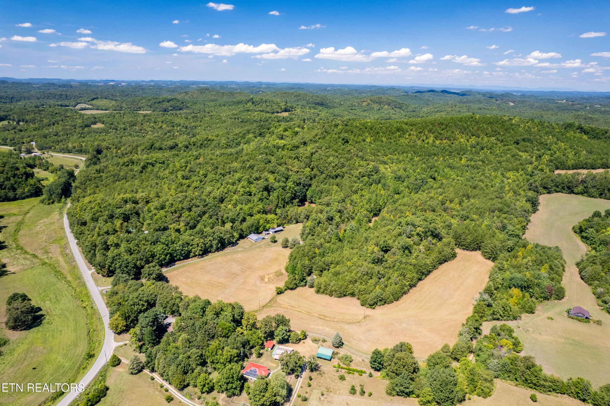 3865 Ballplay Road Tellico Plains, TN 37385 - Photo 32 of 46