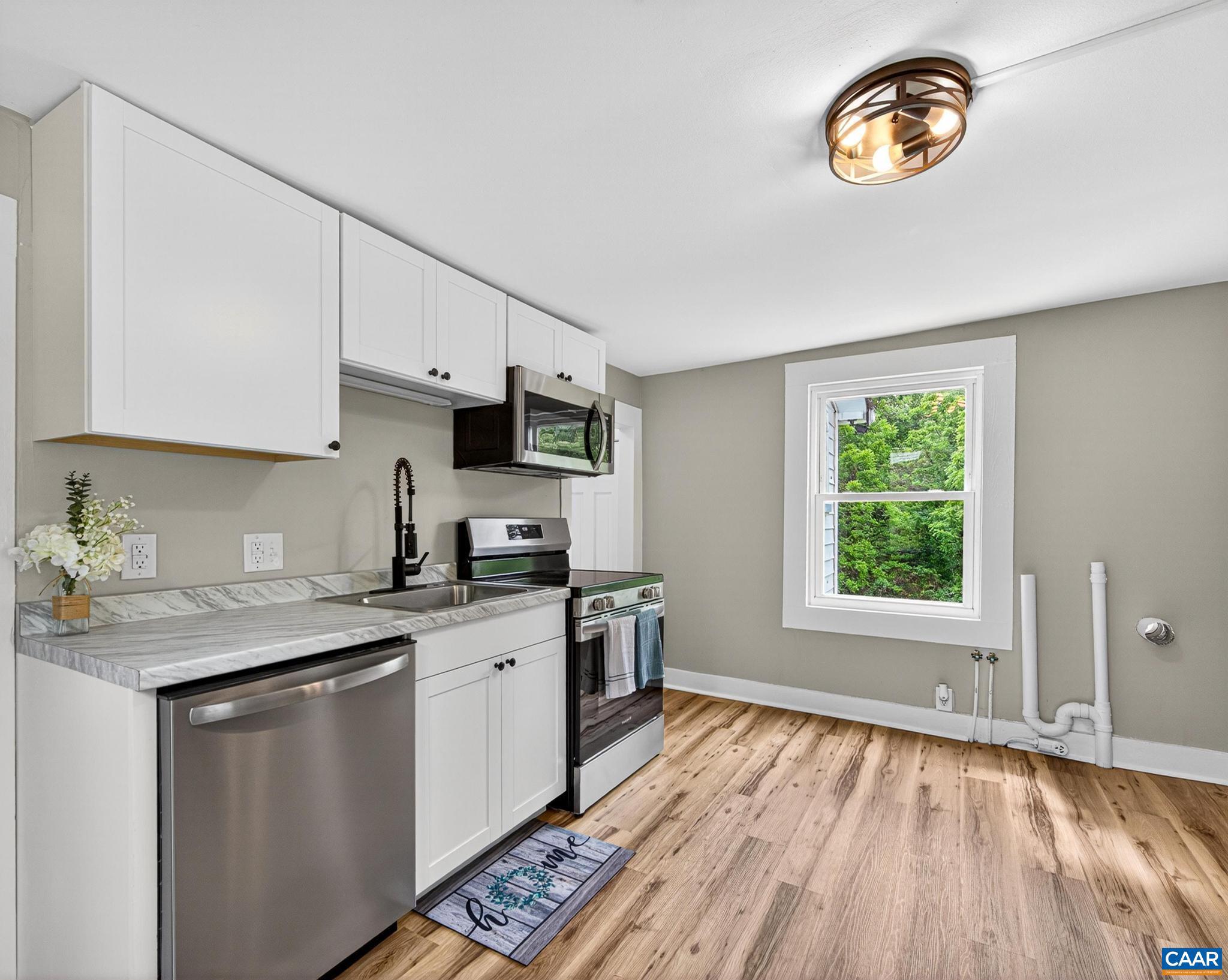 2160 Salem Road Schuyler, VA 22969 - Photo 7 of 37