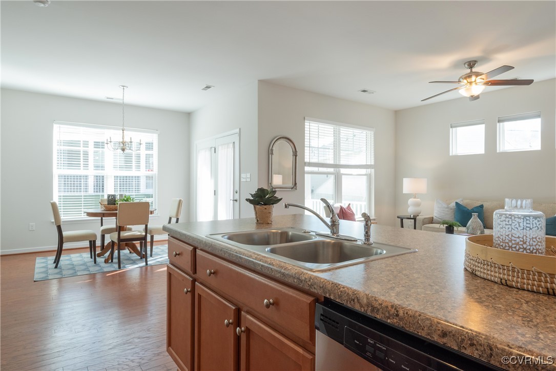 8116 Old Glen Dale Court Mechanicsville, VA 23116 - Photo 16 of 50 Kitchen