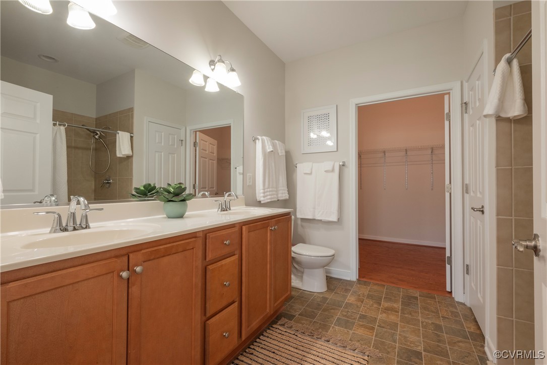 8116 Old Glen Dale Court Mechanicsville, VA 23116 - Photo 26 of 50 Primary Bathroom