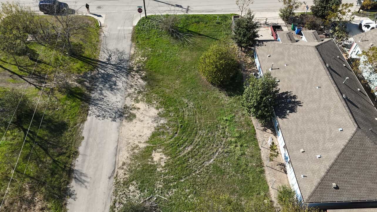 110 North Robinson Street Taylor, TX 76574 - Photo 4 of 6 a view of a yard