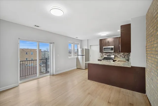 $250,000 | 6311 North Albany Avenue, Unit 3A, Chicago, IL 60659