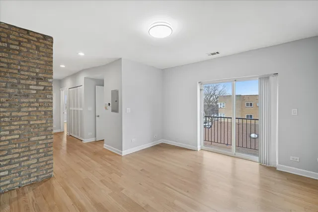 $250,000 | 6311 North Albany Avenue, Unit 3A, Chicago, IL 60659