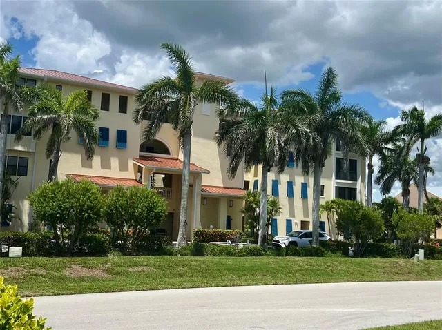 $1,950 | 1340 Rock Dove Court, Unit 144, Punta Gorda, FL 33950