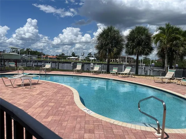 $1,950 | 1340 Rock Dove Court, Unit 144, Punta Gorda, FL 33950