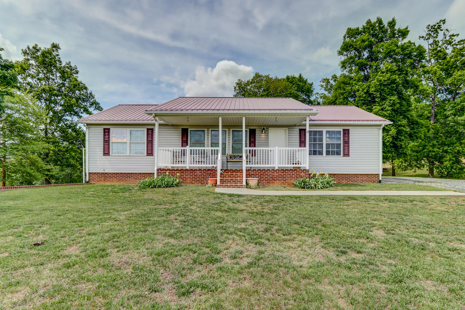 11790 Narrow Passage Road Eagle Rock, VA 24085 - Photo 2 of 54 IMG_0186_87_88_89_90