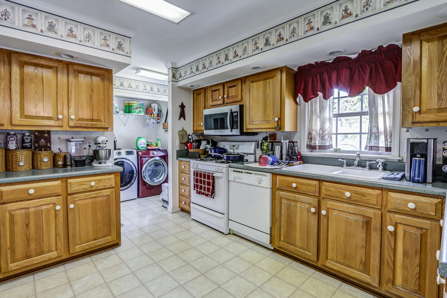 11790 Narrow Passage Road Eagle Rock, VA 24085 - Photo 21 of 54 IMG_0056_57_58_59_60