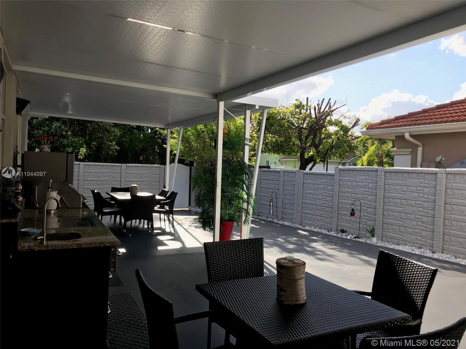 16057 Southwest 68th Street Miami, FL 33193 - Photo 26 of 34