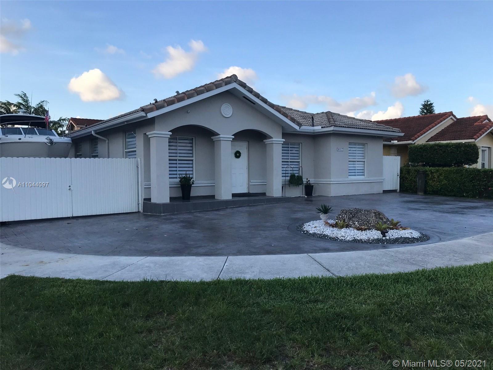 16057 Southwest 68th Street Miami, FL 33193 - Photo 28 of 34