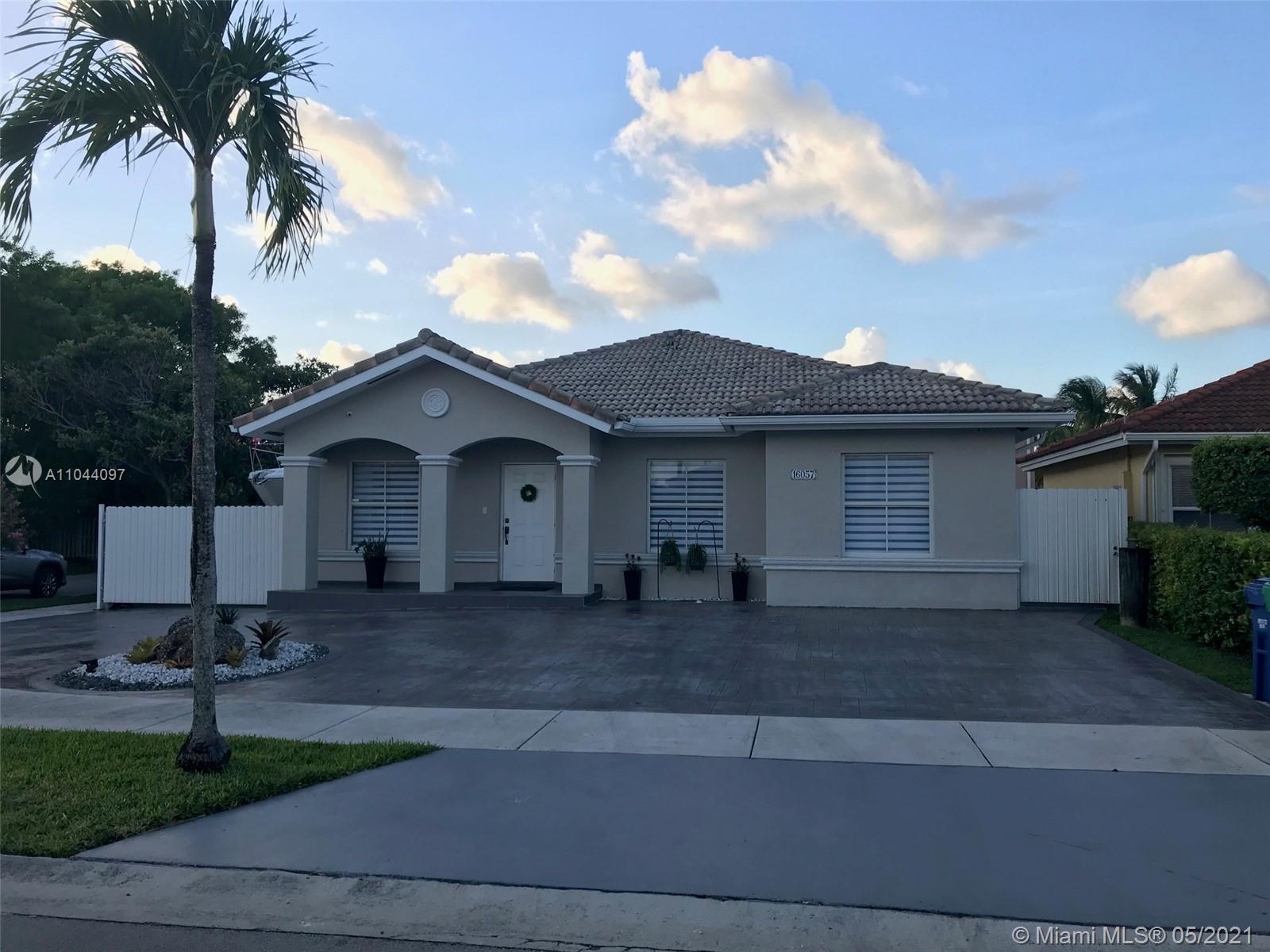 16057 Southwest 68th Street Miami, FL 33193 - Photo 29 of 34