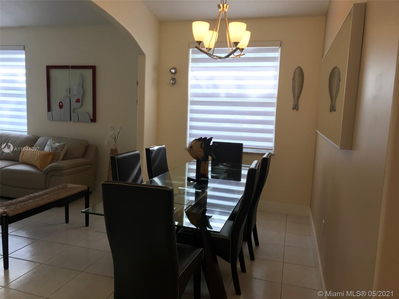 16057 Southwest 68th Street Miami, FL 33193 - Photo 7 of 34