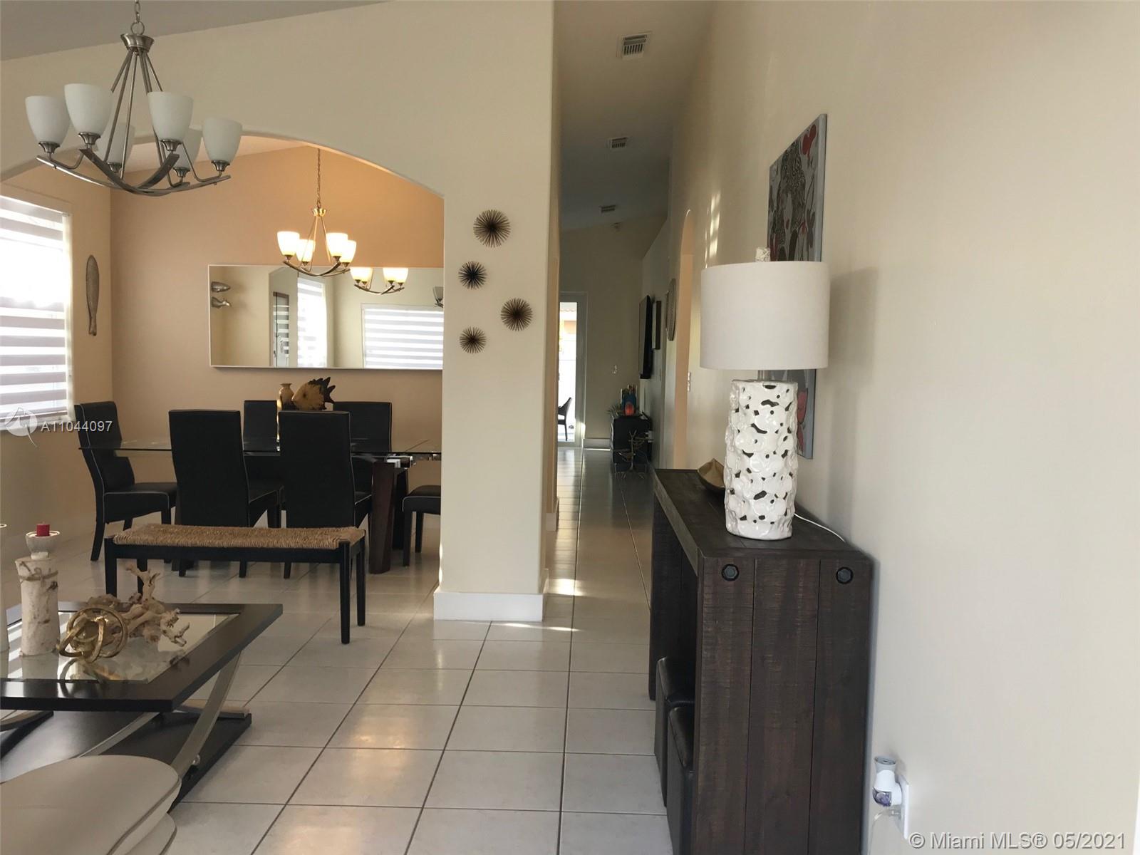 16057 Southwest 68th Street Miami, FL 33193 - Photo 8 of 34