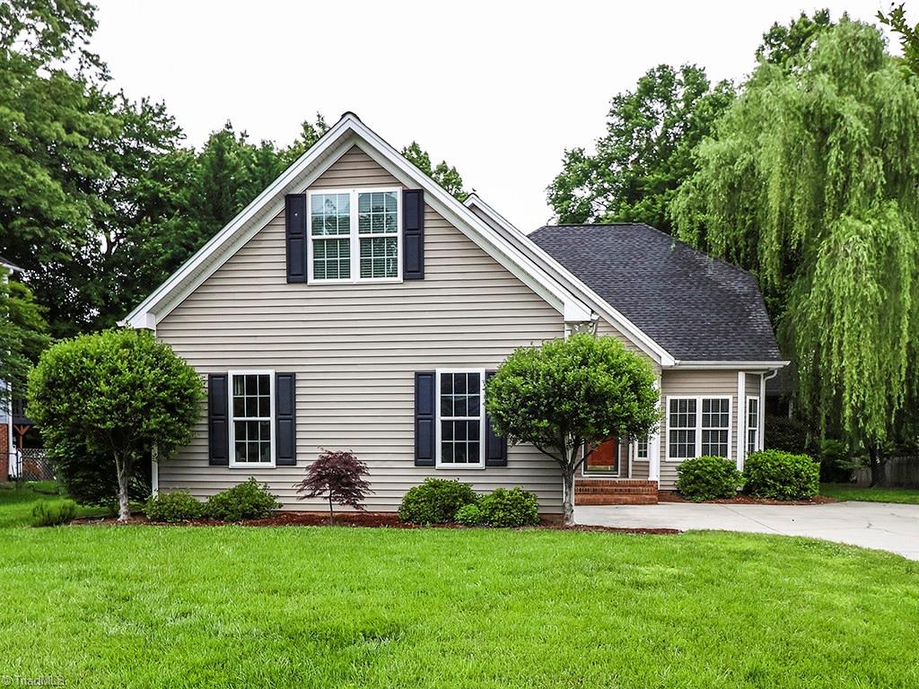5303 Nantucket Road Greensboro, NC 27455 - Photo 2 of 26 Gallery Image 2