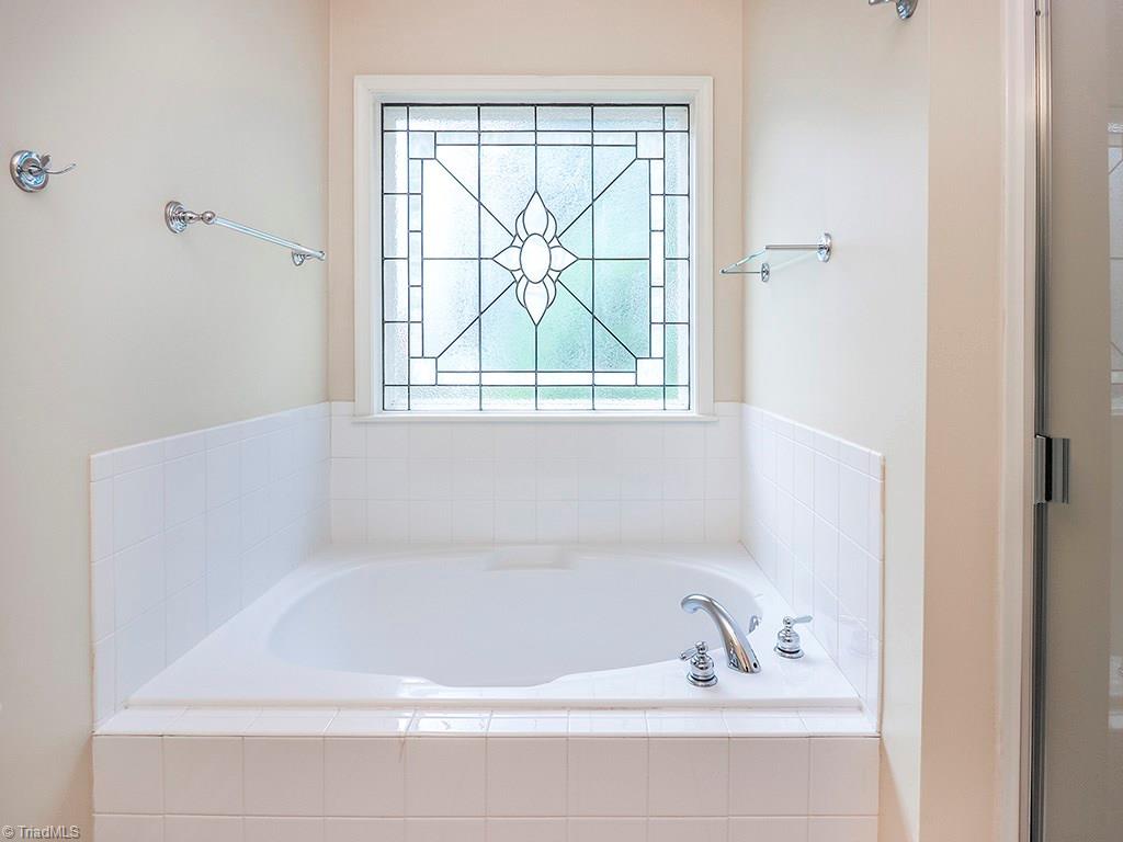 5303 Nantucket Road Greensboro, NC 27455 - Photo 22 of 26 Gallery Image 22