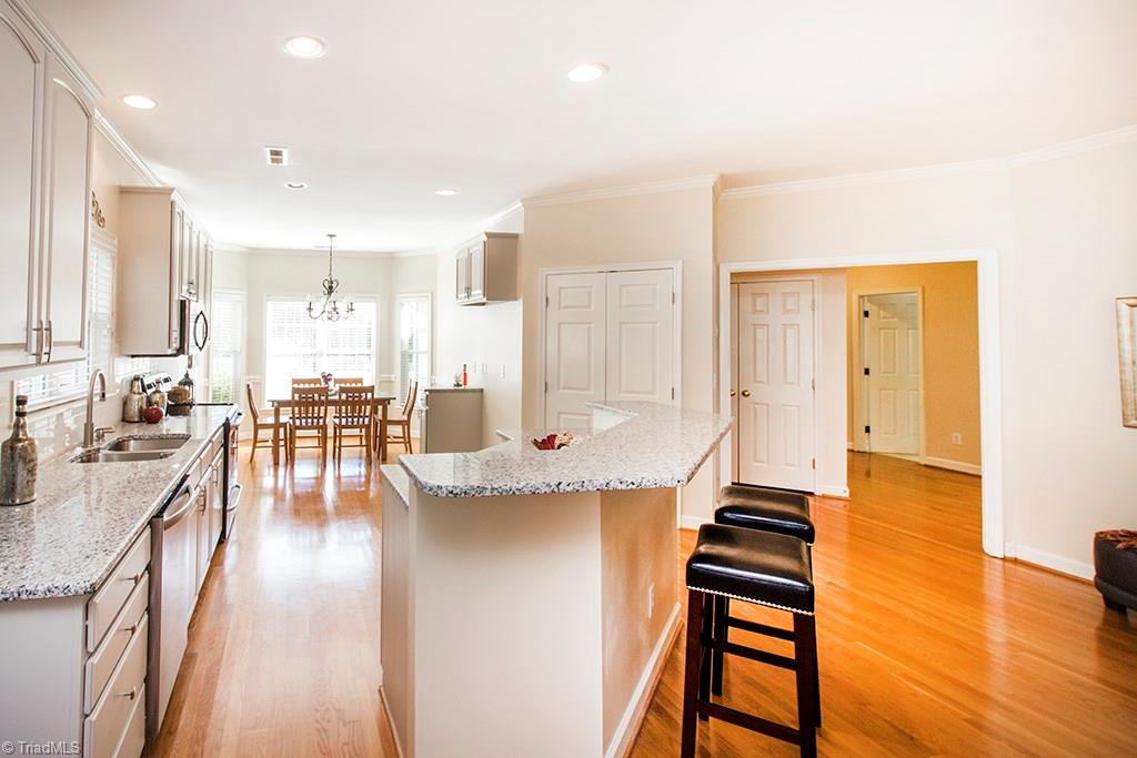 5303 Nantucket Road Greensboro, NC 27455 - Photo 9 of 26 Gallery Image 9