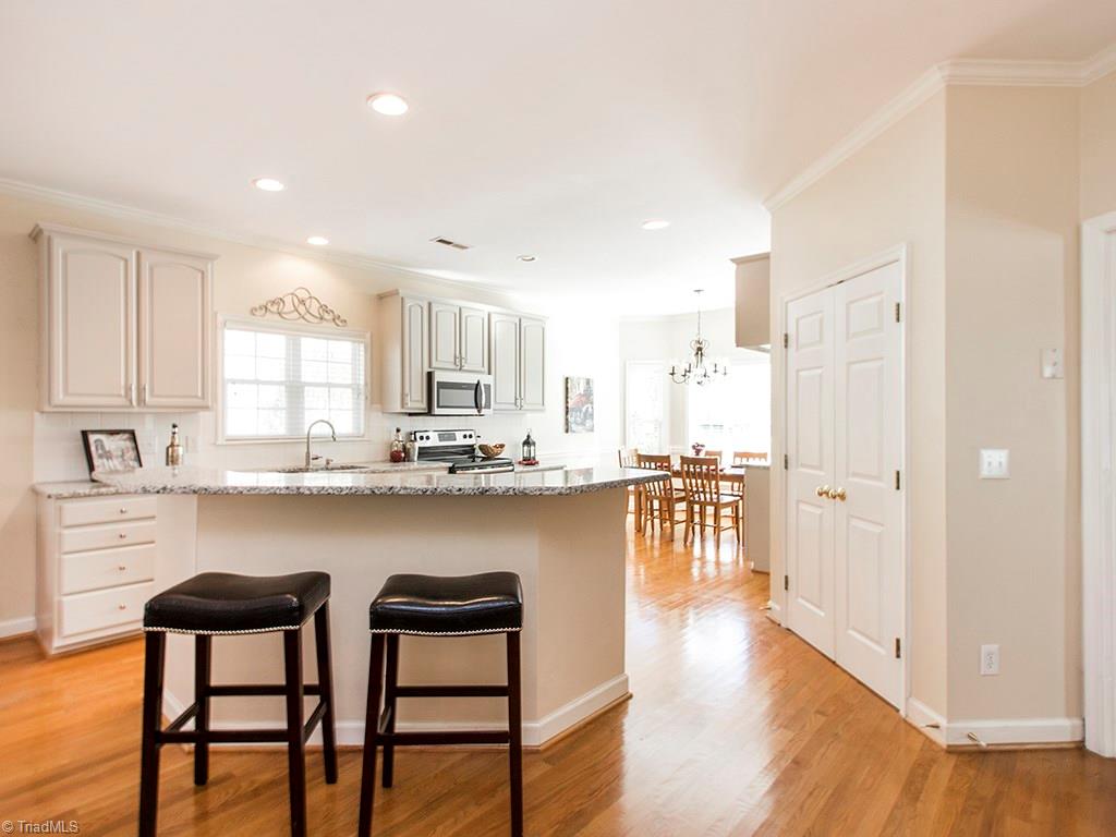 5303 Nantucket Road Greensboro, NC 27455 - Photo 10 of 26 Gallery Image 10
