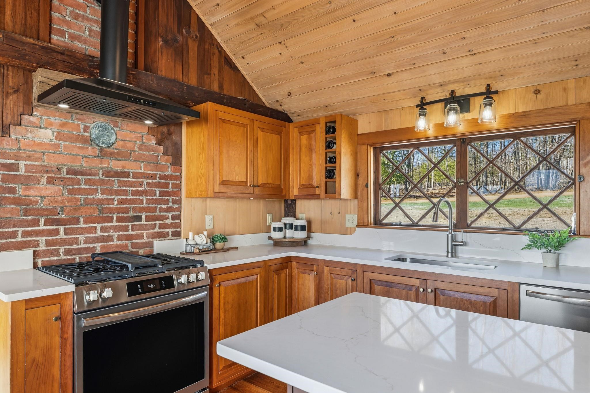 255 John Tasker Road Barnstead, NH 03218 - Photo 8 of 57
