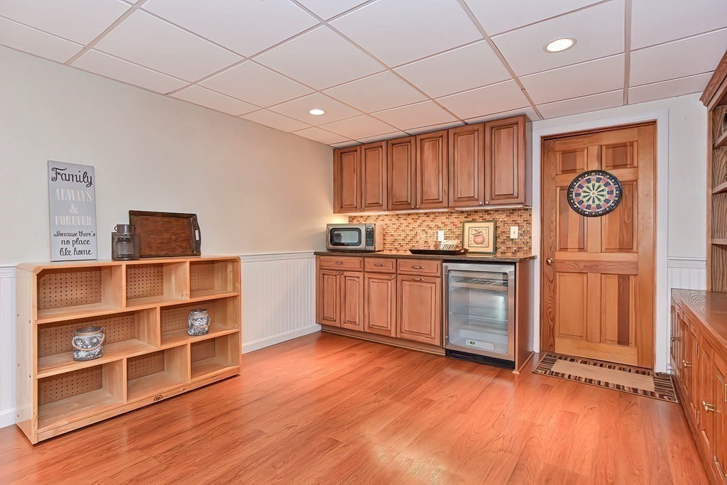 18 Oriole Road Medfield, MA 02052 - Photo 39 of 42 Gallery Image 39