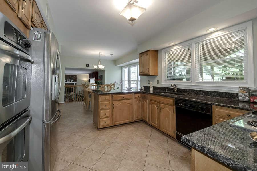 7612 Rustle Ridge Court Fairfax Station, VA 22039 - Photo 14 of 30 Kitchen