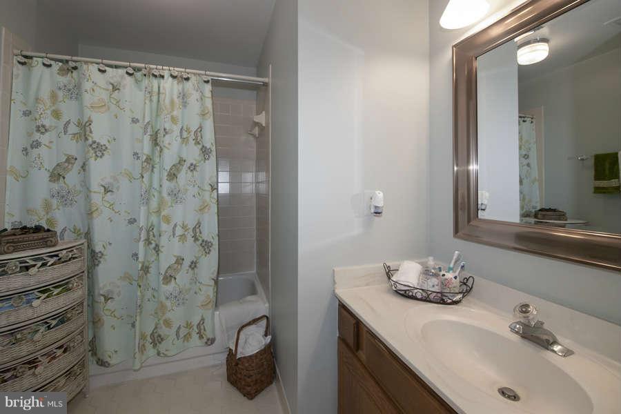 7612 Rustle Ridge Court Fairfax Station, VA 22039 - Photo 23 of 30 Bath