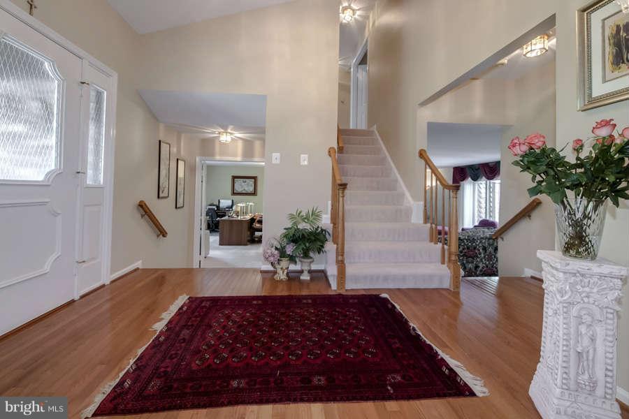 7612 Rustle Ridge Court Fairfax Station, VA 22039 - Photo 4 of 30 Exterior (General)