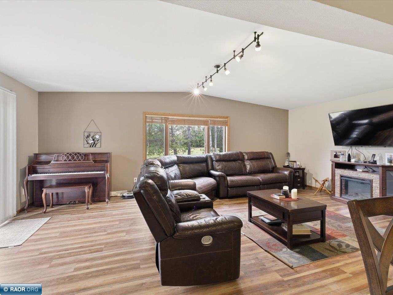 11568 Maras Road Hibbing, MN 55746 - Photo 18 of 50