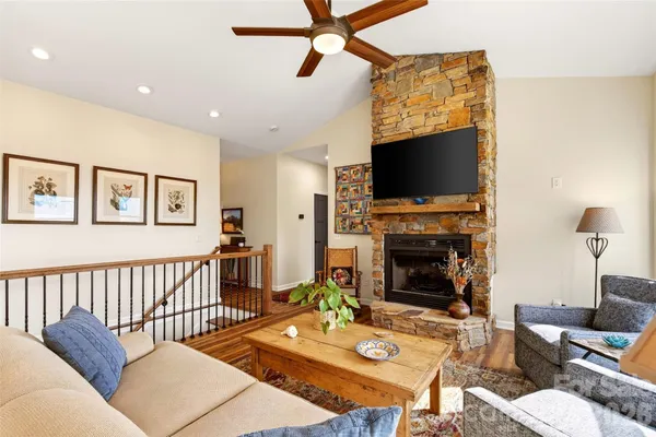 $789,000 | 155 Wrenlock Drive, Marion, NC 28752