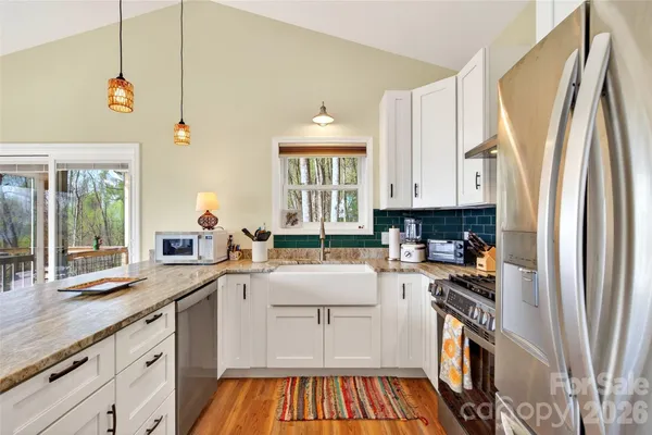 $789,000 | 155 Wrenlock Drive, Marion, NC 28752
