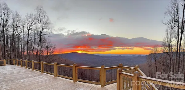 $789,000 | 155 Wrenlock Drive, Marion, NC 28752