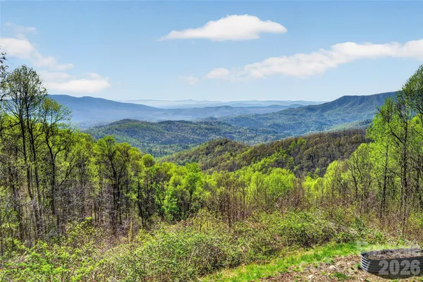 $789,000 | 155 Wrenlock Drive, Marion, NC 28752