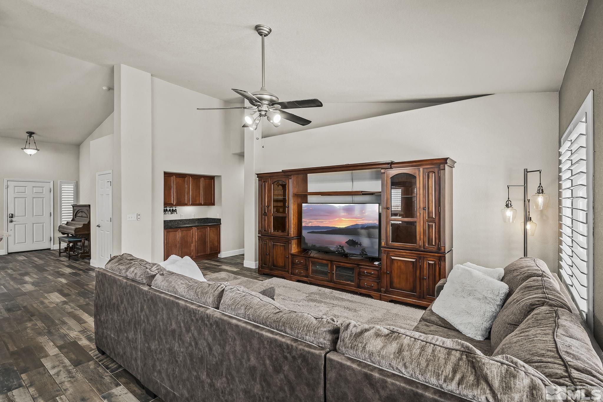 20998 Cameron Court Reno, NV 89508 - Photo 8 of 26 Photo 8