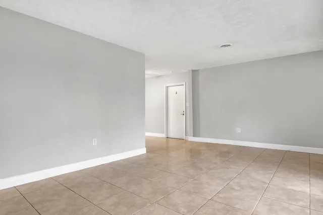 $3,800 | 1054 Bali Road, Cocoa Beach, FL 32931